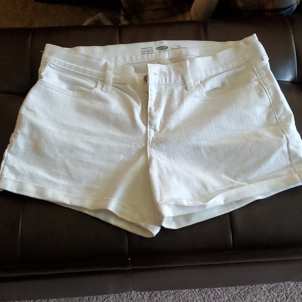 White mid rise jean short sz 10